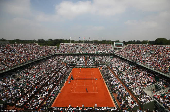 Roland Garros: Halep gặp dữ hóa lành, xóa dớp &#34;Nữ hoàng không ngai&#34; - 1