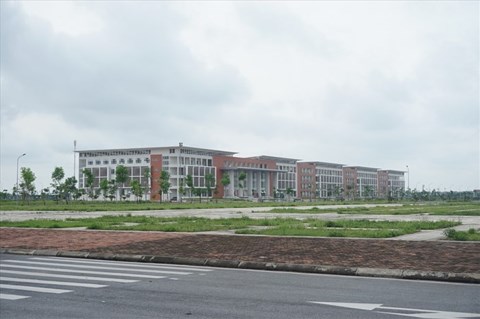 Vì sao ngôi trường được đầu tư nghìn tỷ lại “ế” sinh viên? - 1
