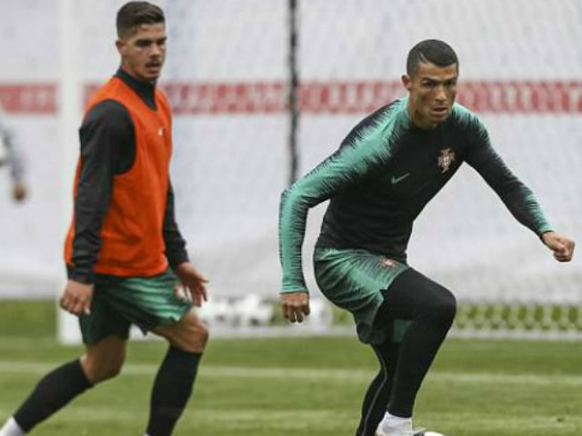 Ronaldo tập cật lực đấu SAO Real-Barca, hé lộ tương lai hậu World Cup