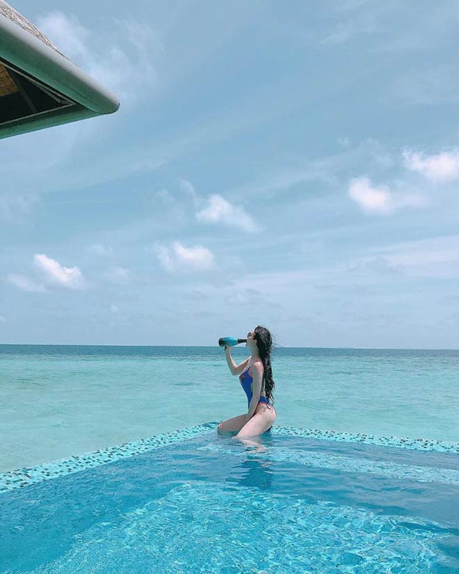 Kỳ nghỉ hè xa hoa ngút trời của tiểu thư nhà giàu Việt Nam - 2