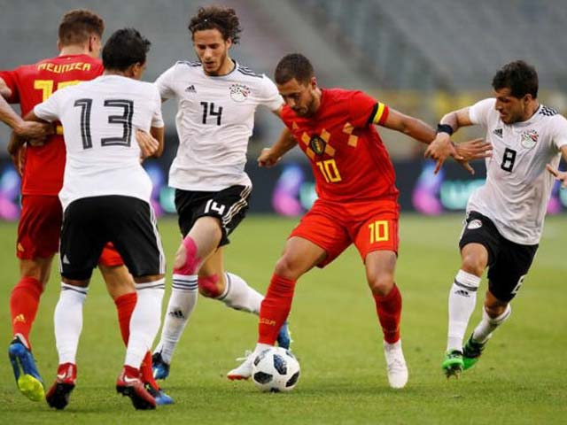 Chuyên gia bày ”bí kip” xem World Cup ít hại sức khỏe nhất