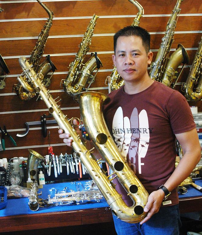 'Bác sĩ' kèn - nghề độc - 3