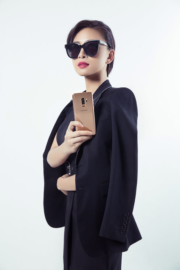 "Bắt bài" phối trang phục tài tình của Ngô Thanh Vân qua loạt màu Galaxy S9+ - 5