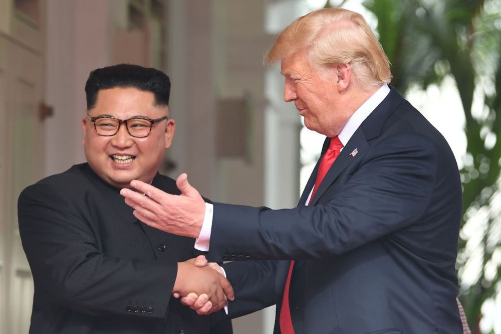 Trump làm video phong cách bom tấn Hollywood tặng Kim Jong-un - 1