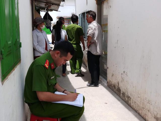 Pháp luật - Người đàn ông chết bí ẩn trong phòng trọ với vết thương trên mặt