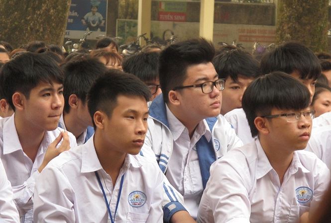 Học phí ĐH: Bát phở 50.000đ không ai bán 200.000đ - 1