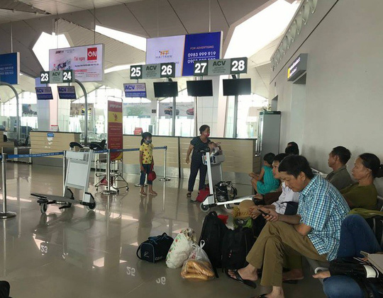 Làm rõ nghi vấn khách TQ để quên "phong bì có 10.000 USD" tại sân bay Vinh - 1