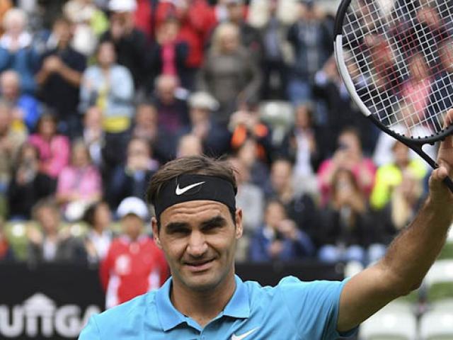 Federer vẫn cực “thần thái”: Trái một tay ngọt hơn đường