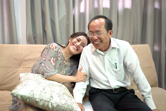 Tố My được bố nuôi tặng độc quyền ca khúc "Đắp mộ cuộc tình 2" - 2