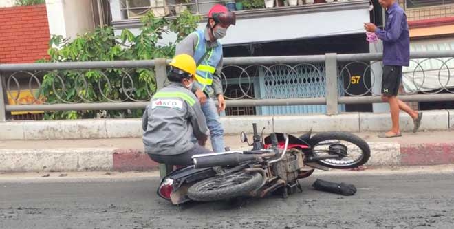 Kẹt xe kinh hoàng ở cầu kênh Tẻ - 1