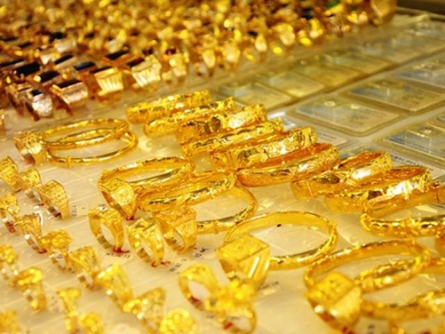 Tài chính - Bất động sản - Giá vàng hôm nay 15/6: Vàng vẫn đủ sức “giằng co”