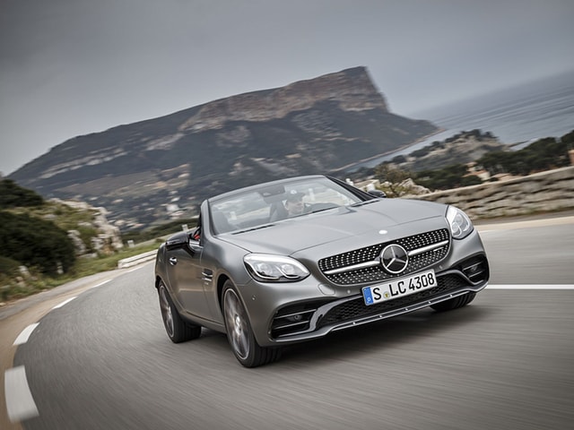 Tin tức ô tô - Không khai tử như tin đồn, Mercedes-Benz sẽ nâng cấp dòng xe mui trần SLC