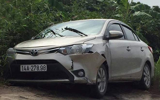 Lật tẩy tội ác từ chiếc Vios dính máu vứt lại bên lề đường - 1