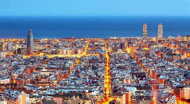 Đua xe MotoGP: Hiệp 2 ở xứ bò tót, đại chiến tại Barcelona - 1