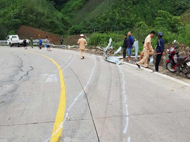 Tin tức trong ngày - Vụ tai nạn trên đèo Lò Xo: Tài xế xe khách khai mất phanh, mất lái