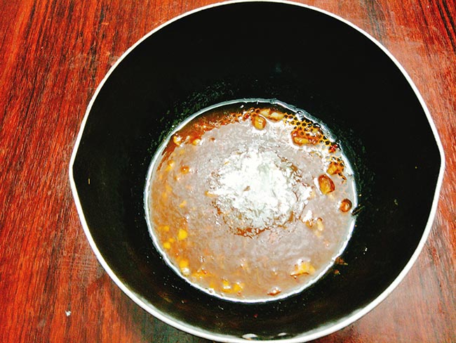 Chồng mải xem World Cup đến mấy cũng không thể ngó lơ món bánh tráng cuộn thơm lừng này - 6