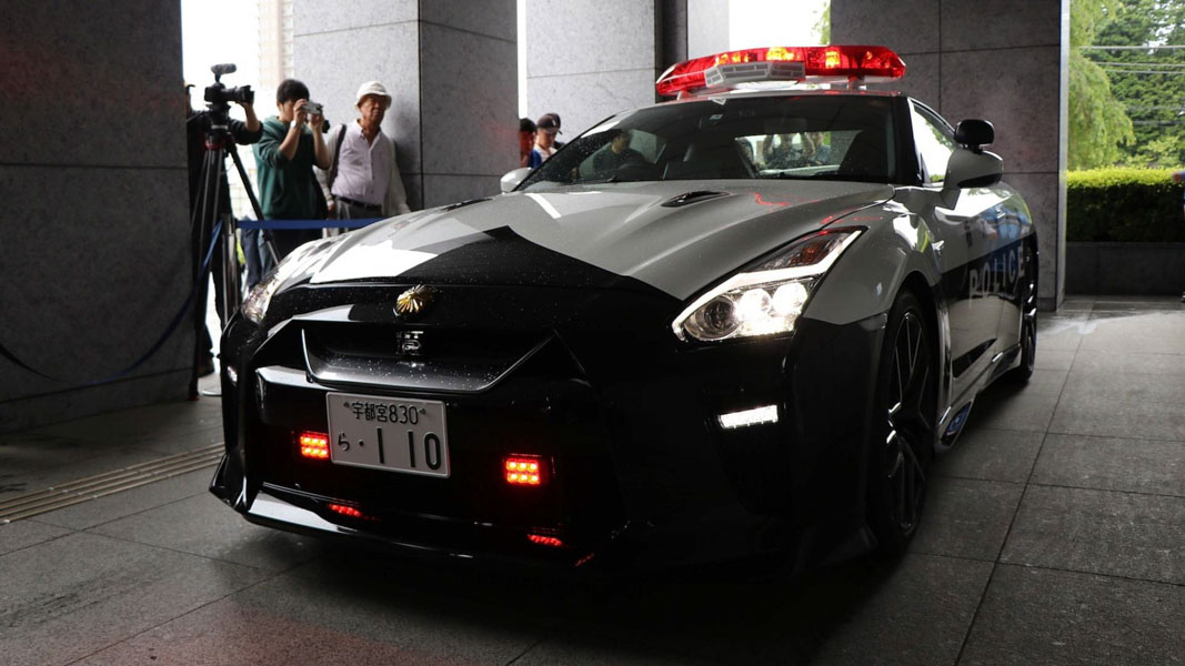 Cảnh sát Nhật Bản được cấp &#39;&#39;hàng nóng&#39;&#39; Nissan GT-R 2017 để truy đuổi tội phạm - 3