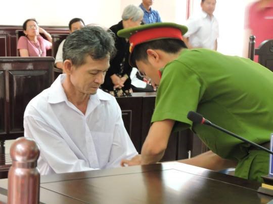 Nóng trong tuần: Giết tài xế, cướp ôtô rồi thản nhiên vào nhà nghỉ với người tình - 4