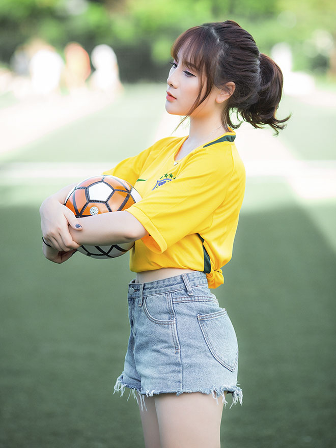 Hot girl Ngọc Nhi muốn thưởng cho Neymar và Brazil theo cách không ngờ - 9
