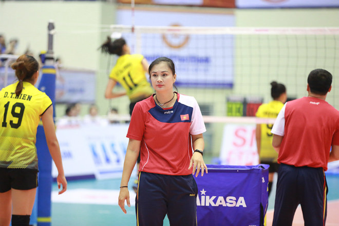 Ngắm Thu Huyền và dàn "chân dài" gây sốt giải bóng chuyền U19 châu Á - 9