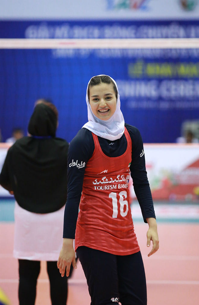 Ngắm Thu Huyền và dàn "chân dài" gây sốt giải bóng chuyền U19 châu Á - 7