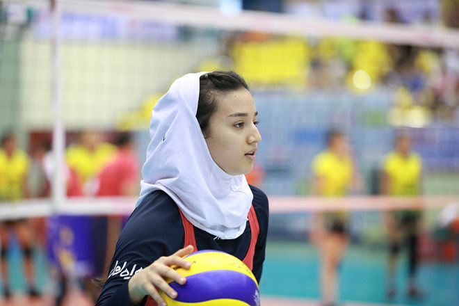 Ngắm Thu Huyền và dàn "chân dài" gây sốt giải bóng chuyền U19 châu Á - 8