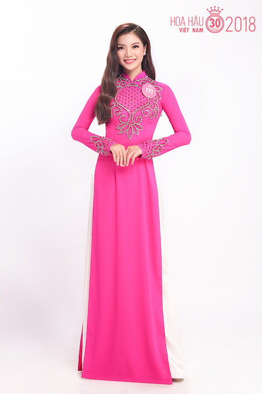 Nhan sắc vừa qua tuổi trăng tròn của thí sinh Hoa hậu Việt Nam - 9