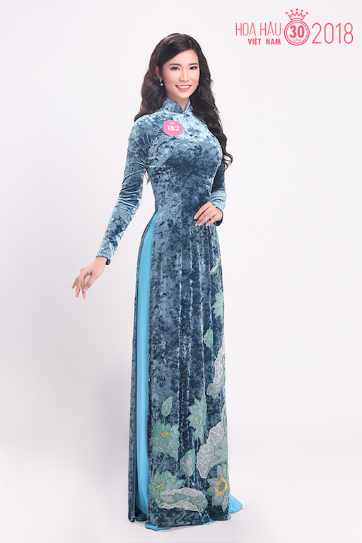 Nhan sắc vừa qua tuổi trăng tròn của thí sinh Hoa hậu Việt Nam - 9