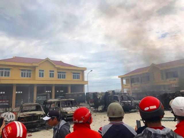 Tin tức trong ngày - Chiếc xe chữa cháy mồ côi ở Phan Rí Cửa