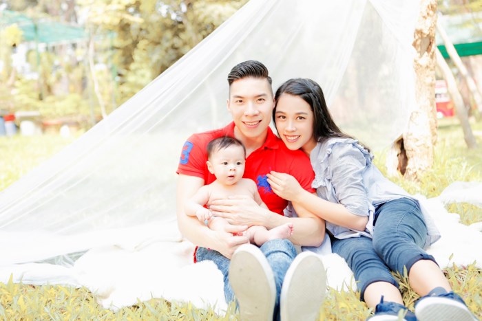 Nhóc tì nhà Quốc Cơ, Quốc Nghiệp tròn mắt xem hai bố làm xiếc - 2