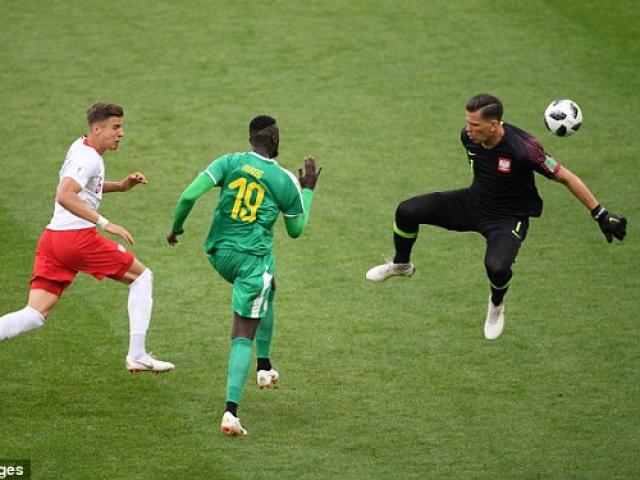 Thảm họa World Cup: "Đại bàng trắng" mơ ngủ, Mane và Senegal được biếu 2 bàn