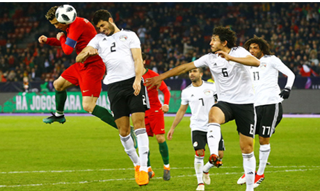 Nam diễn viên đột tử khi xem trận Ai Cập gặp Uruguay - 2