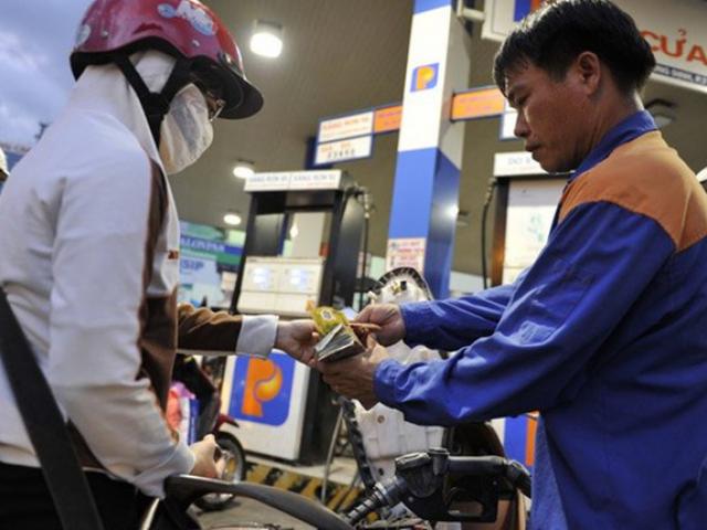 Thị trường - Tiêu dùng - Chi gần 85.000 tỷ đồng nhập khẩu xăng dầu trong 5 tháng đầu năm