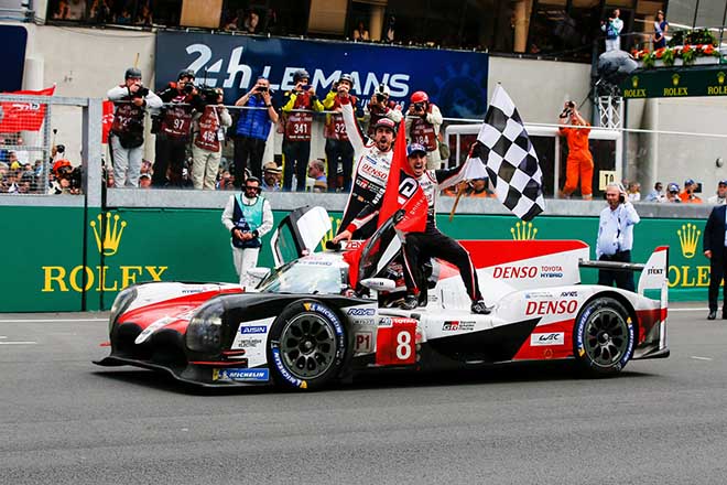 Đua xe F1, Fernando Alonso: Tấm gương luôn nỗ lực, không bao giờ bỏ cuộc - 6