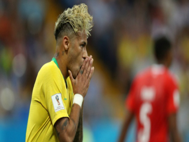 World Cup 2018: Giữa tâm bão chỉ trích, Neymar được đồng đội "tiếp lửa"