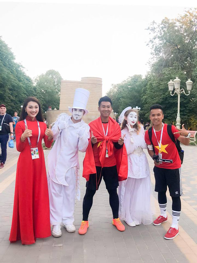 “Bạn gái tin đồn” Văn Đức U23 sang tận Nga xem World Cup - 6