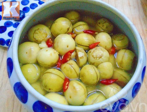 Tác dụng không ngờ của dưa, cà muối - 2