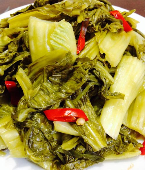 Tác dụng không ngờ của dưa, cà muối - 1