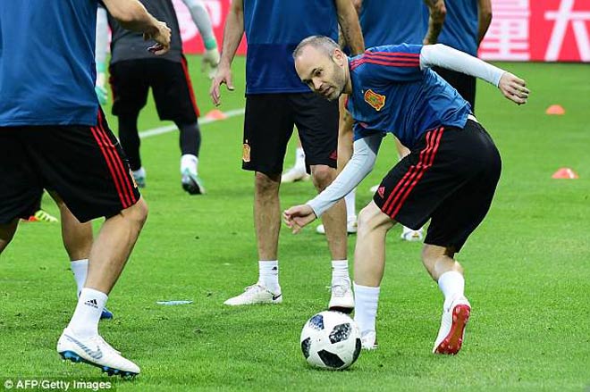 ĐT Tây Ban Nha: &#34;Đại ca&#34; Ramos dập lửa, luyện tiki-taka thêm ảo diệu - 5