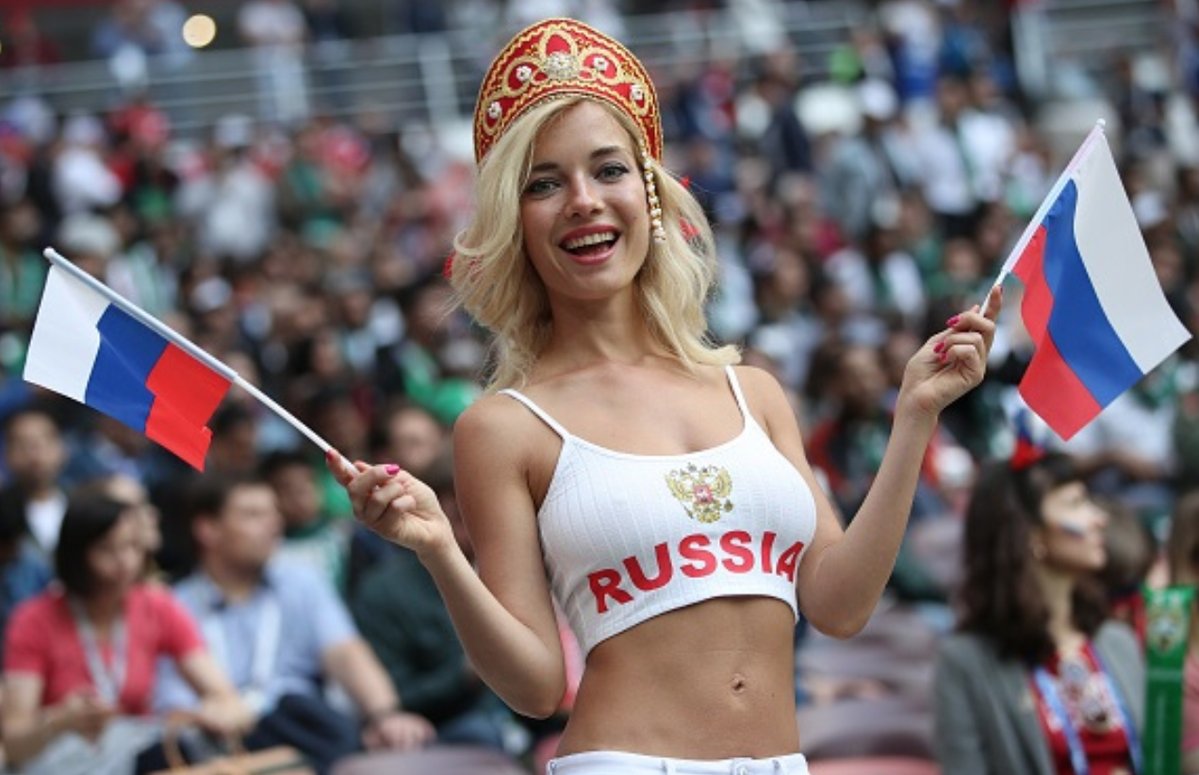 World Cup 2018: Những cô gái Nga tìm tình yêu với đàn ông ngoại quốc - 3