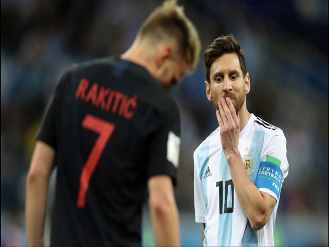 CĐV Argentina - Messi "trở mặt nhanh hơn người yêu cũ" gây bão cộng đồng mạng