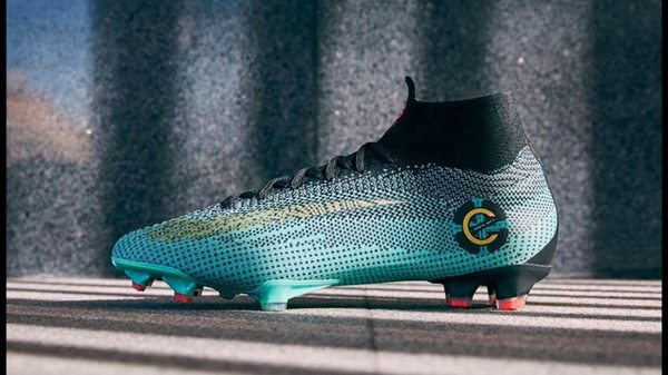 Mẫu giày tên lửa được Messi, Ronaldo đi tại World Cup 2018 - 4