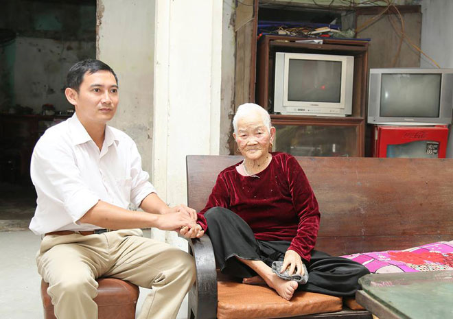 Bài thuốc chữa xương khớp nức tiếng một vùng - 4