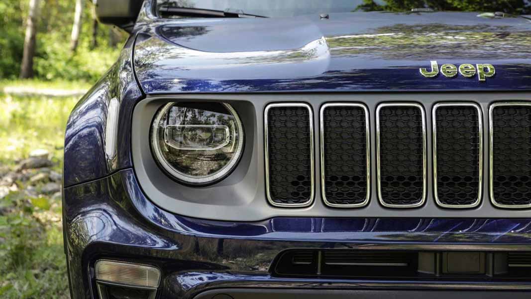 SUV Jeep Renegade 2019: Kiểu dáng nam tính; nhiều phiên bản động cơ - 9