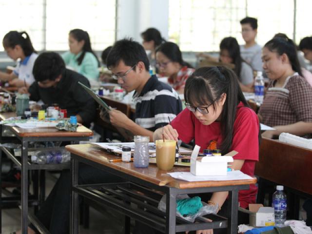 Giáo dục - du học - Mang gì vào phòng thi THPT quốc gia để tránh "chết oan"?