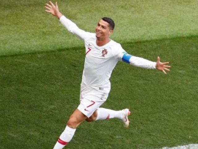 Ronaldo rực sáng, Messi lu mờ World Cup: Sao Chelsea đi ngược dư luận