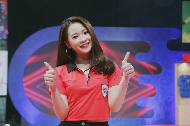 Kiện tướng Dancesport 19 tuổi bình luận World Cup khiến dân mạng &#34;truy lùng&#34; - 2