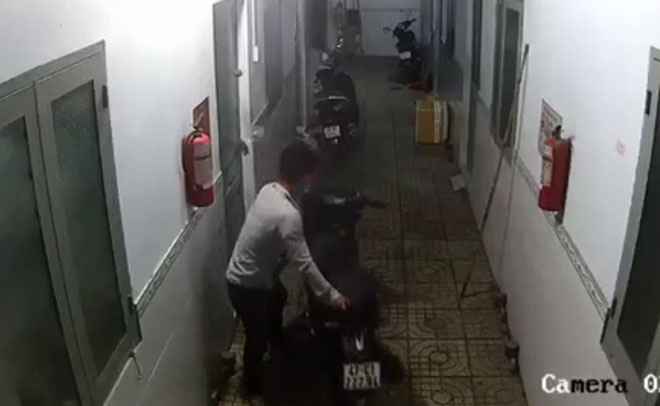 Diễn biến mới nhất vụ cả dãy trọ xem World Cup, thanh niên đột nhập trộm xe - 2