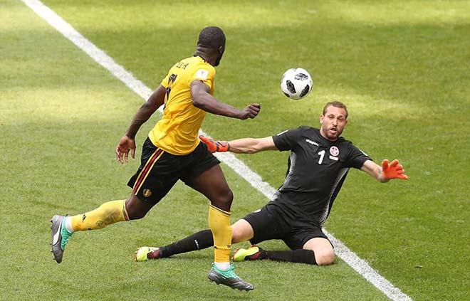 Ấn tượng World Cup 24/6: SAO tuyển Đức đổ máu vì dính "thiên tàn cước" - 1