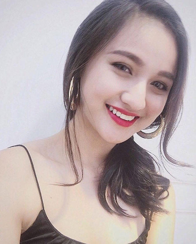 Cậu bé Google và dàn hot teen xinh đẹp tham dự kỳ thi THPT 2018 - 3